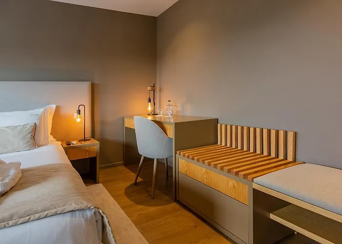 Hotel Quinta Do Pedregal & 4*