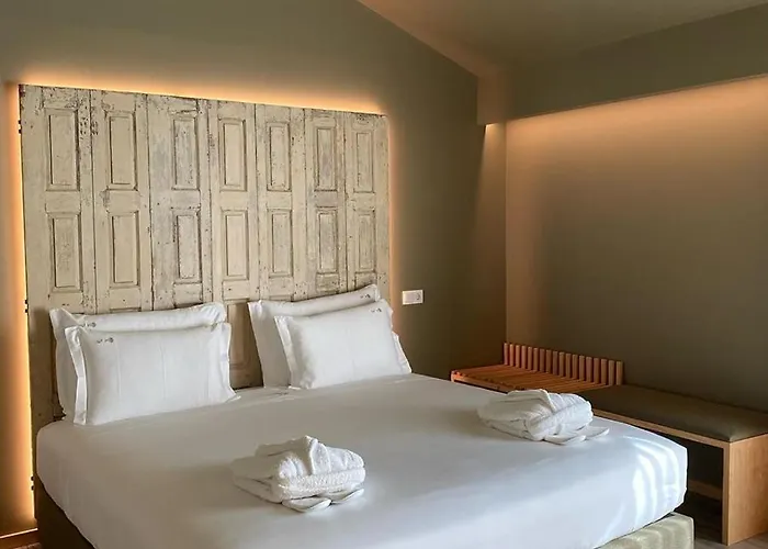 Отель Quinta Do Pedregal & 4*